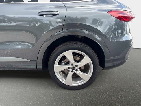 New 2026 Audi Q5 Premium Plus AWD/4WD image 10