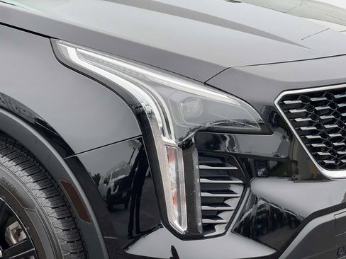 Used 2022 Cadillac XT4 Premium Luxury w/ Safety Alert Package image 28