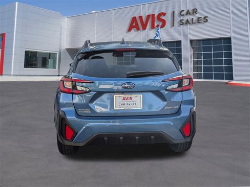 Used 2024 Subaru Crosstrek 2.0i Premium image 9