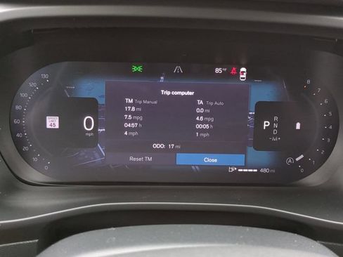 New 2026 Volvo XC40 B5 Plus w/ Protection Package Premier AWD/4WD image 23