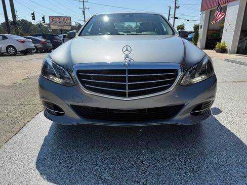 Used 2014 Mercedes-Benz E 350 4MATIC Sedan image 14