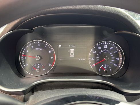 Used 2024 Kia Forte LXS FWD image 11