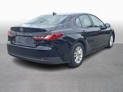 Used 2025 Toyota Camry LE FWD image 4