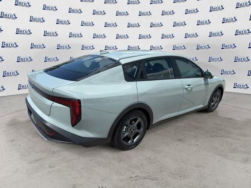 New 2026 Kia K4 FWD image 7