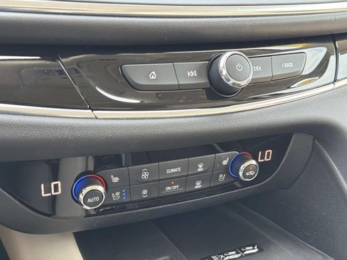 Used 2023 Buick Enclave Avenir FWD image 24