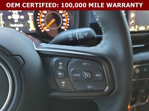 Certified 2025 Jeep Gladiator Sport AWD/4WD image 31