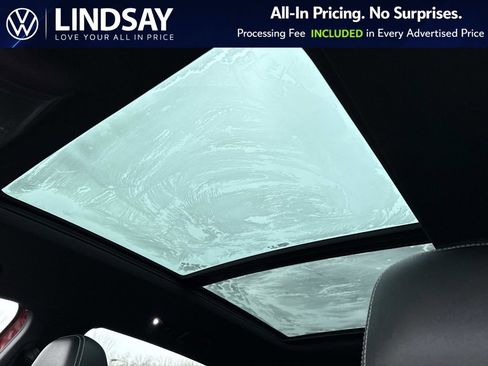 Used 2022 Volkswagen Atlas Cross Sport SEL image 19