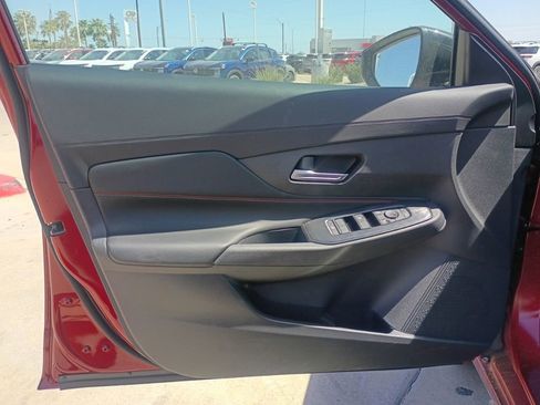 New 2026 Nissan Sentra SR w/ Floor Mat Package FWD image 21
