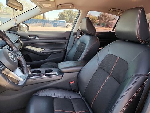 Used 2022 Nissan Altima 2.5 SR image 7