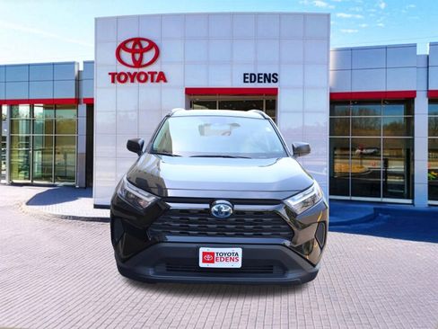 Certified 2024 Toyota RAV4 LE AWD/4WD image 9