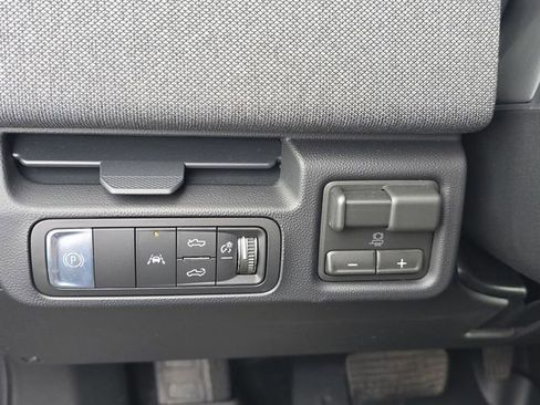 New 2026 GMC Sierra EV Elevation w/ LPO, Elevation Dark Package AWD/4WD image 24