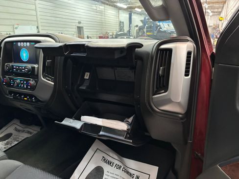 Used 2017 GMC Sierra 1500 SLE image 29