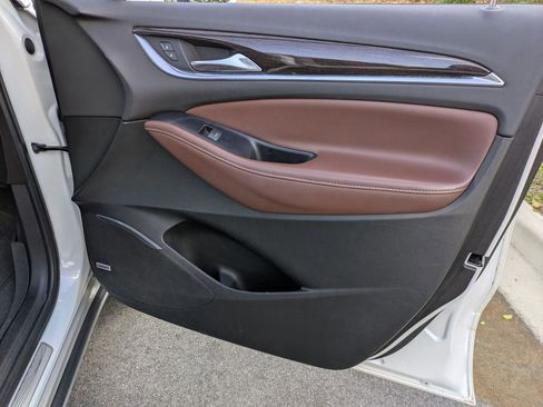 Used 2018 Buick Enclave Avenir w/ Avenir Technology Package image 33