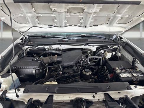 Used 2019 Toyota Tacoma SR RWD image 16