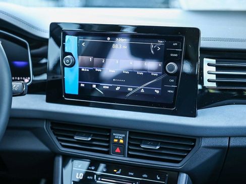 New 2026 Volkswagen Jetta SE image 25