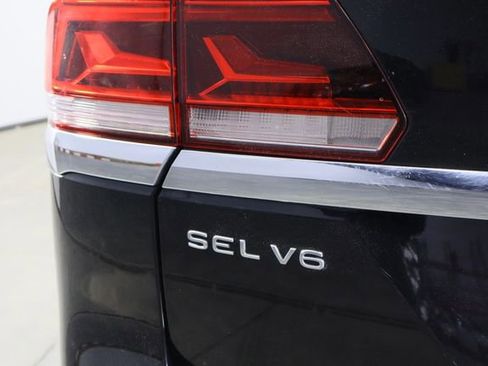 Used 2022 Volkswagen Atlas SEL Premium image 43