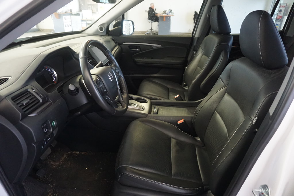 Used 2023 Honda Ridgeline RTL-E image 19