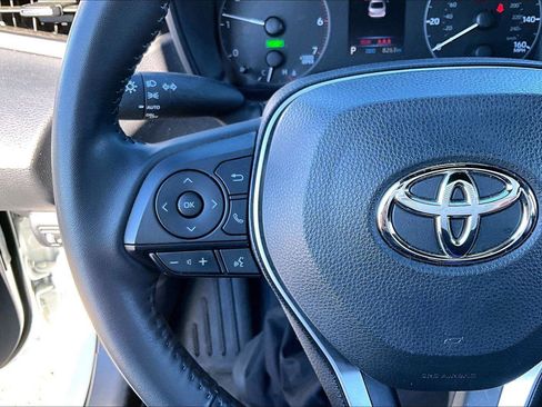 Certified 2024 Toyota Corolla SE image 16