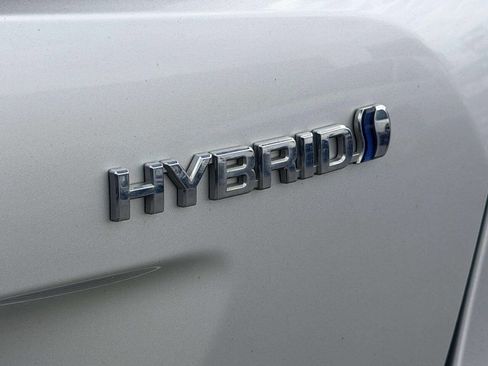 Used 2016 Toyota Prius Four w/ Advanced Technology Package image 5