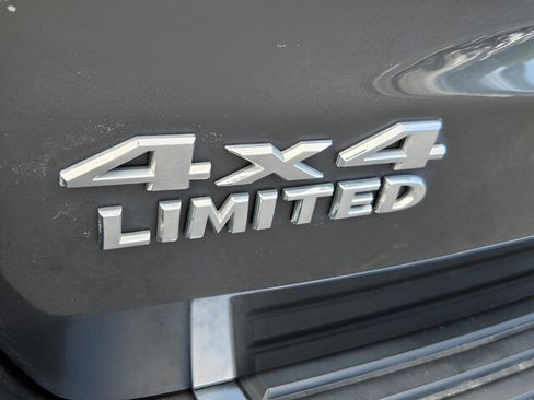 Used 2014 Jeep Grand Cherokee Limited image 29