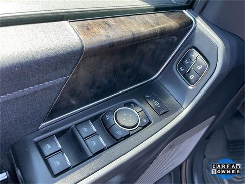 Used 2024 Ford F350 Lariat image 26