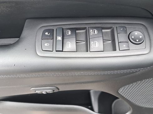 Used 2022 Jeep Grand Cherokee Limited image 30