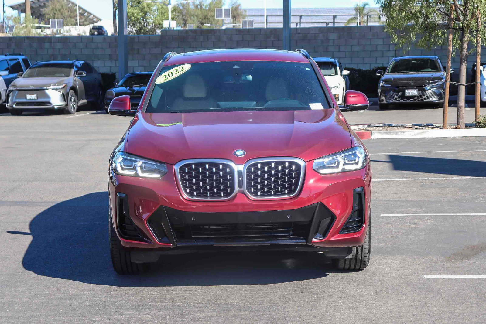 Used 2022 BMW X4 xDrive30i w/ M Sport Package 2 AWD/4WD image 2