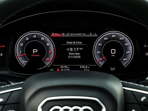 Used 2024 Audi Q8 Premium Plus image 20