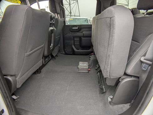 Used 2021 Chevrolet Silverado 2500 LT w/ Convenience Package AWD/4WD image 15