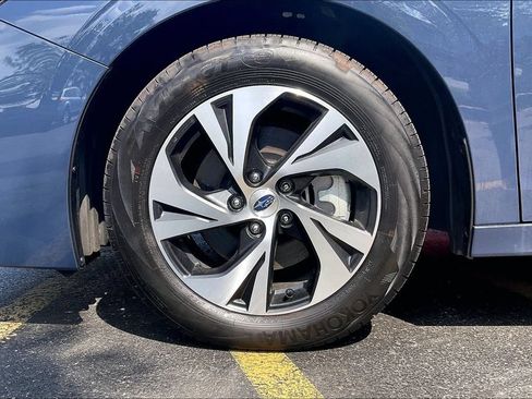 Used 2025 Subaru Legacy Premium w/ Popular Package #1 AWD/4WD image 10