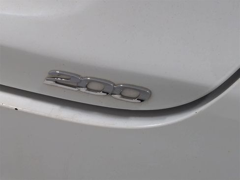 Certified 2017 Chrysler 200 Limited Platinum image 12