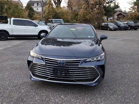 Certified 2019 Toyota Avalon XLE image 3