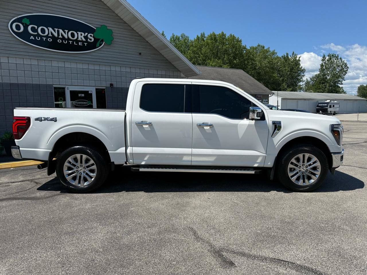 Used 2025 Ford F150 Lariat AWD/4WD image 2
