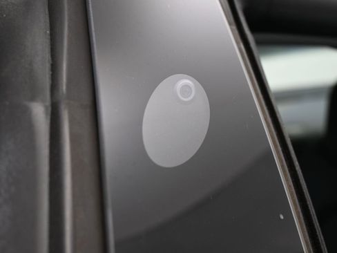 Used 2021 Tesla Model 3 Standard Range Plus image 30