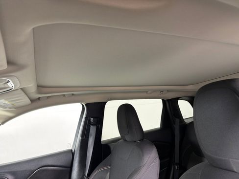 Used 2016 Jeep Cherokee 75th Anniversary image 14