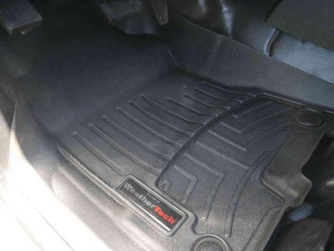 Used 2023 RAM 3500 Tradesman w/ Chrome Appearance Group AWD/4WD image 25