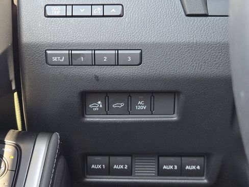 Certified 2025 Lexus GX 550 AWD/4WD image 22