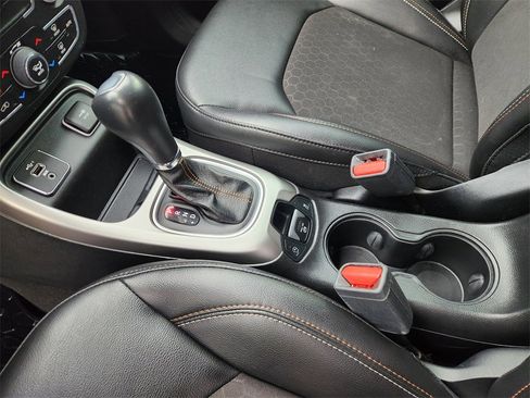 Used 2020 Jeep Compass Latitude w/ Popular Equipment Group image 19