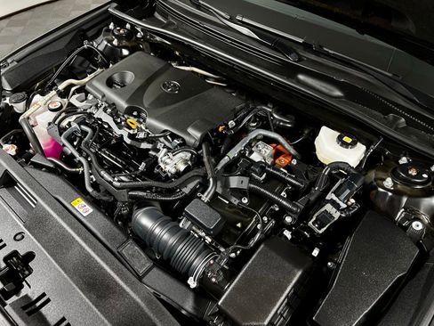 Certified 2025 Toyota Camry LE FWD image 11