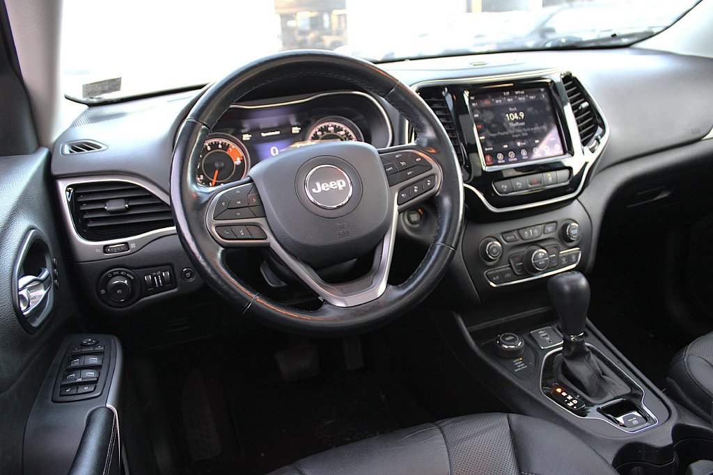 Certified 2021 Jeep Cherokee Limited AWD/4WD image 4