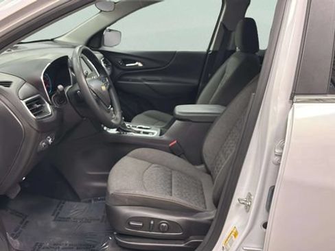 Used 2024 Chevrolet Equinox LT AWD/4WD image 9