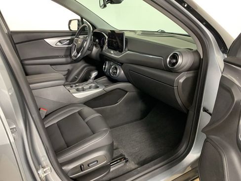 Used 2023 Chevrolet Blazer LT image 37