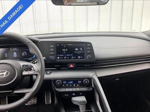 Used 2025 Hyundai Elantra Sport FWD image 7