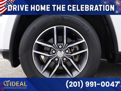 Used 2017 Jeep Grand Cherokee Limited w/ Luxury Group II RWD image 15