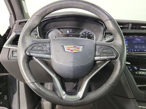 Used 2024 Cadillac XT6 Premium Luxury w/ LPO, Floor Liner Package AWD/4WD image 24