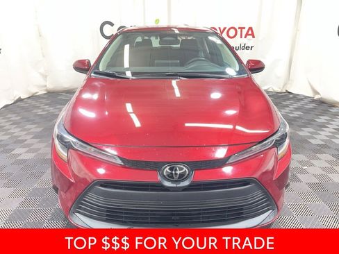Used 2023 Toyota Corolla LE image 2