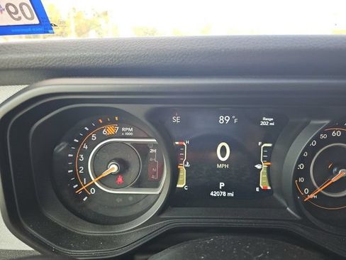 Used 2024 Jeep Wrangler Unlimited Sport AWD/4WD image 14
