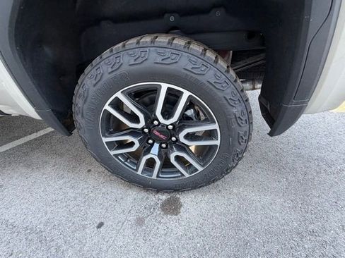 New 2026 GMC Sierra 1500 AT4 image 8