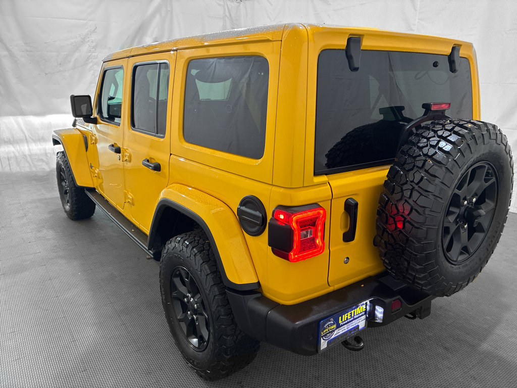 Used 2018 Jeep Wrangler Unlimited Sahara w/ Quick Order Package 24M Moab AWD/4WD image 5