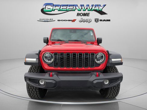 Used 2025 Jeep Wrangler Unlimited Rubicon image 24